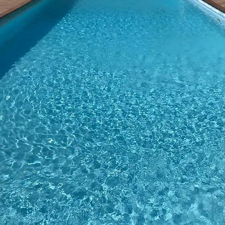 Pool 2 شقة لارنكا